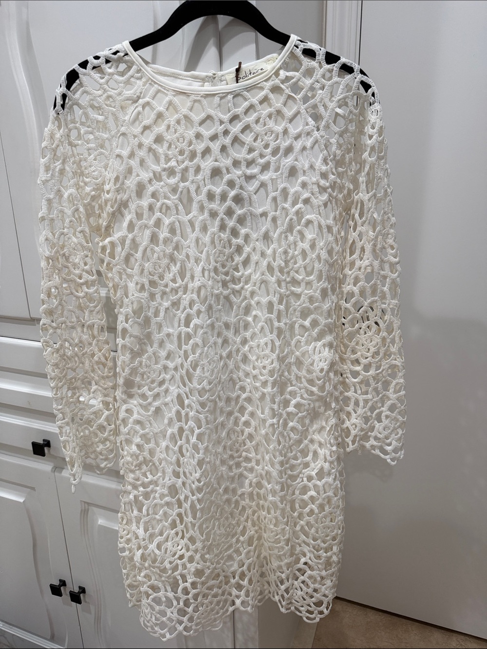 Solitaire White Crochet Lace Long Sleeve Shift Dress